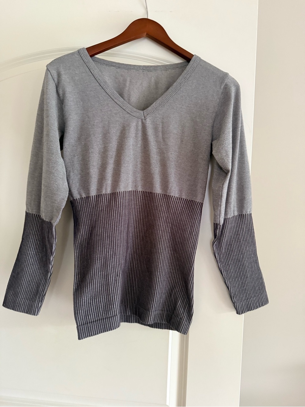 Women's Two-Tone Gray V-Neck Knit Top
